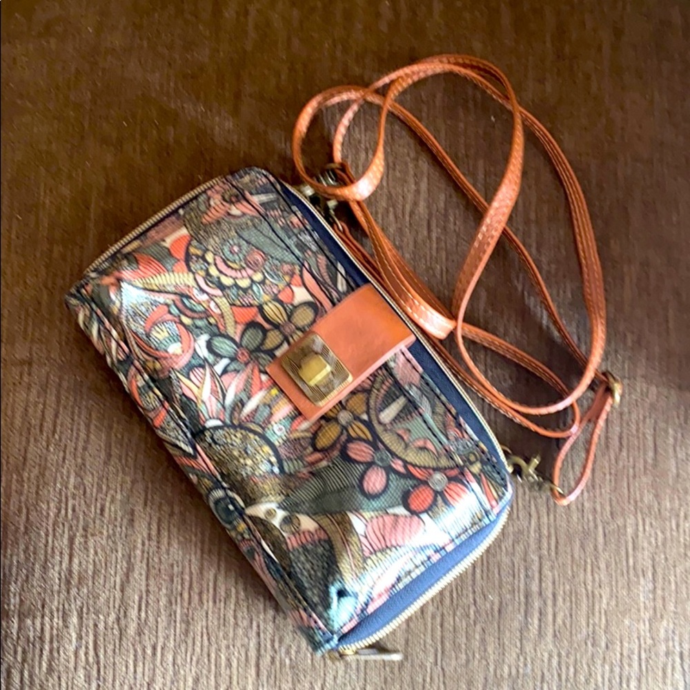 Sakroots Crossbody purse